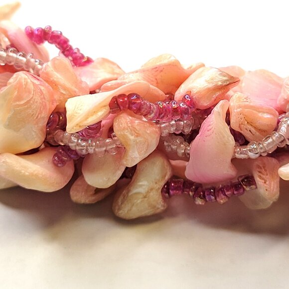 Chunky Pink Shell Chips and Pink Beads Bib Necklace - Picture 11 of 12